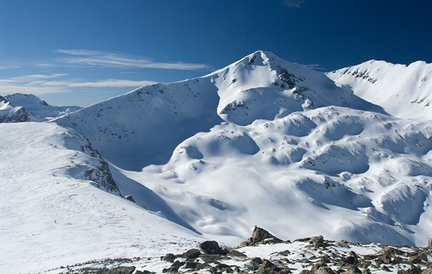 Polezhan Peak